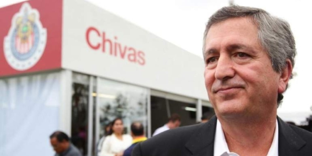 El due&ntilde;o de Chivas descart&oacute; la compra de Universitario de Per&uacute; pero apunt&oacute; a Argentina y Brasil