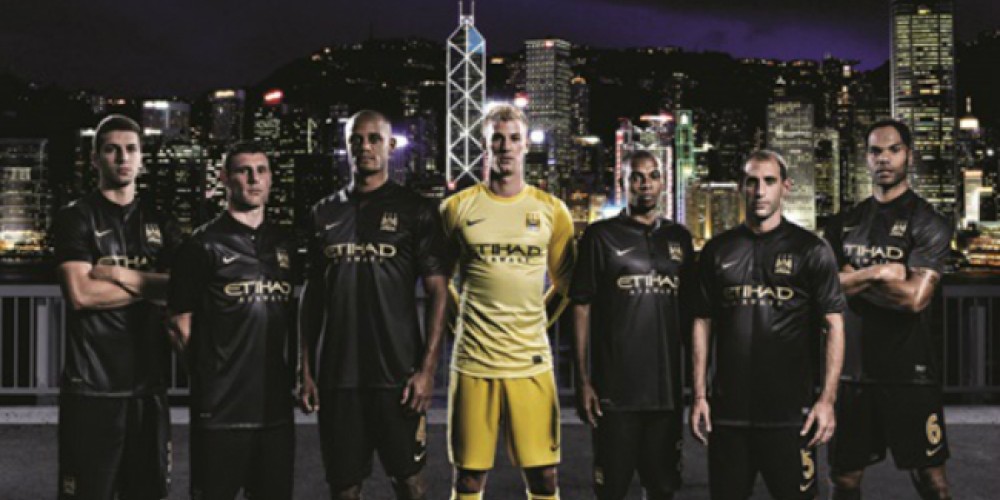 El Manchester City present&oacute; la camiseta alternativa en Hong Kong