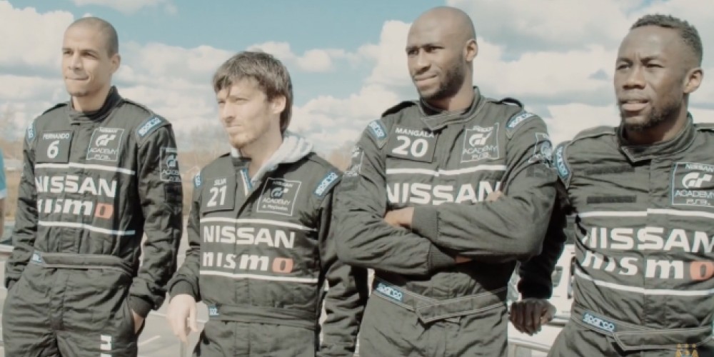 Los jugadores del Manchester City fueron pilotos y manejaron a toda velocidad