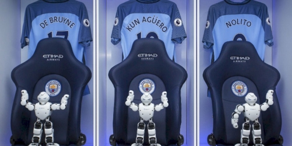 Manchester City contrat&oacute; robots para el entretenimiento de sus hinchas