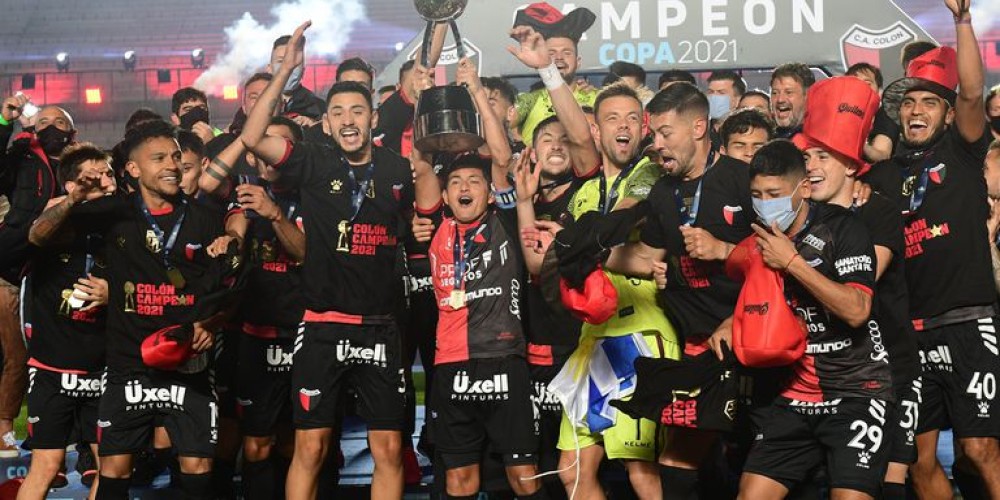 Tras el campeonato de Colón; ¿cuándo ganaron su primer título oficial los equipos de primera división?