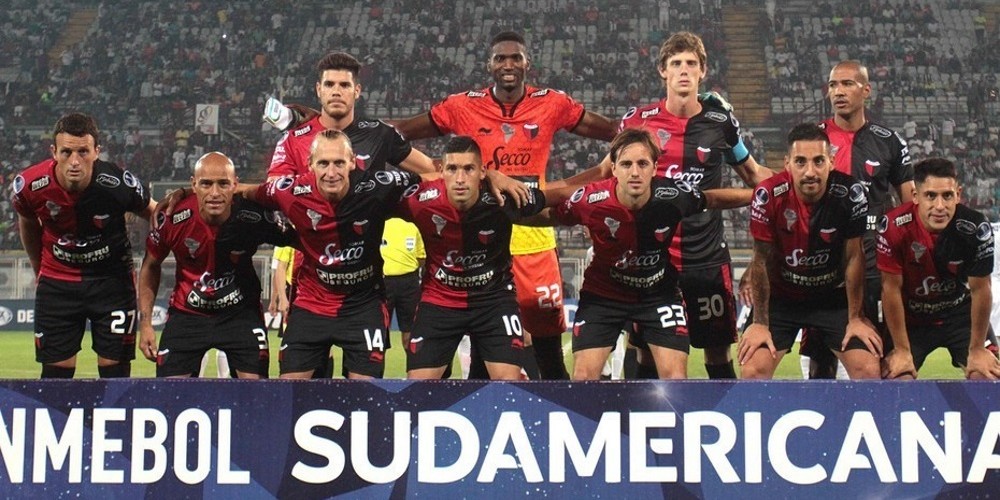 El motivo por el cual Col&oacute;n se niega a utilizar sus nuevas camisetas en la Copa Sudamericana