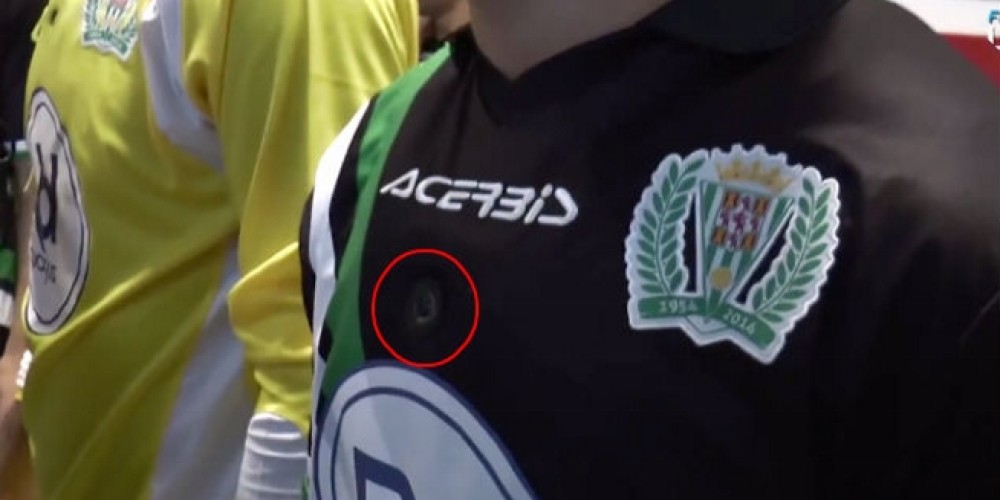 El C&oacute;rdoba espa&ntilde;ol jug&oacute; un partido con c&aacute;maras en sus camisetas