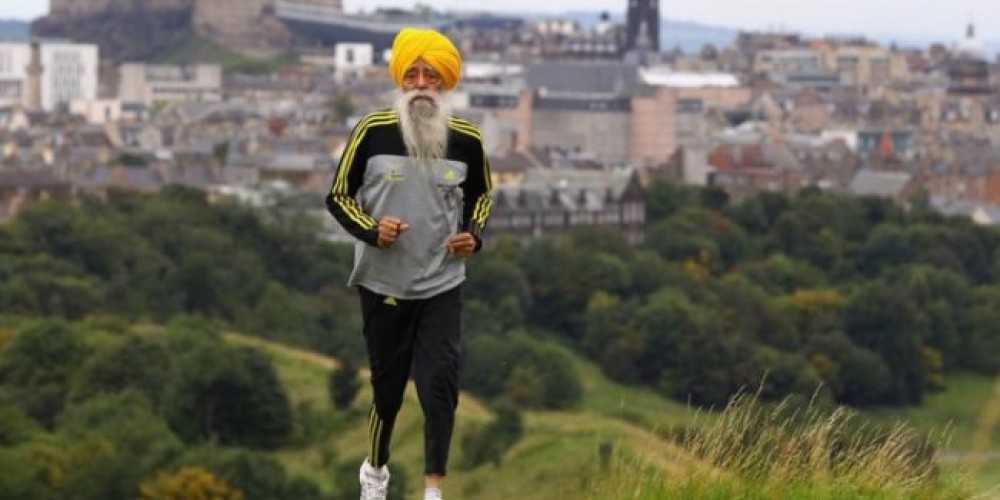Fauja Singh: El día que completó un maratón con 100 años de edad