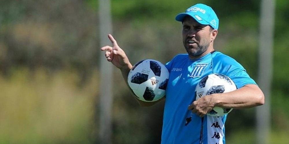 La divertida declaraci&oacute;n del entrenador de Racing a partir de la lesi&oacute;n de un jugador