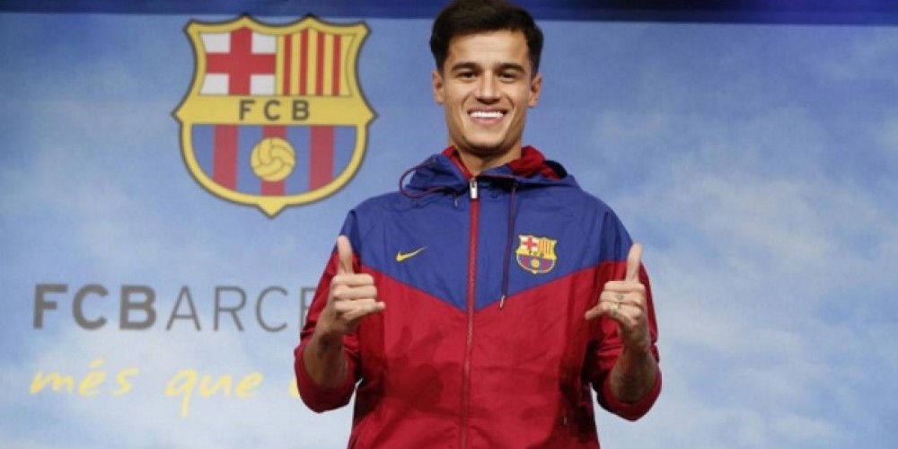 El descuido en la camiseta de Coutinho que revelar&iacute;a la salida de otro futbolista en el FC Barcelona