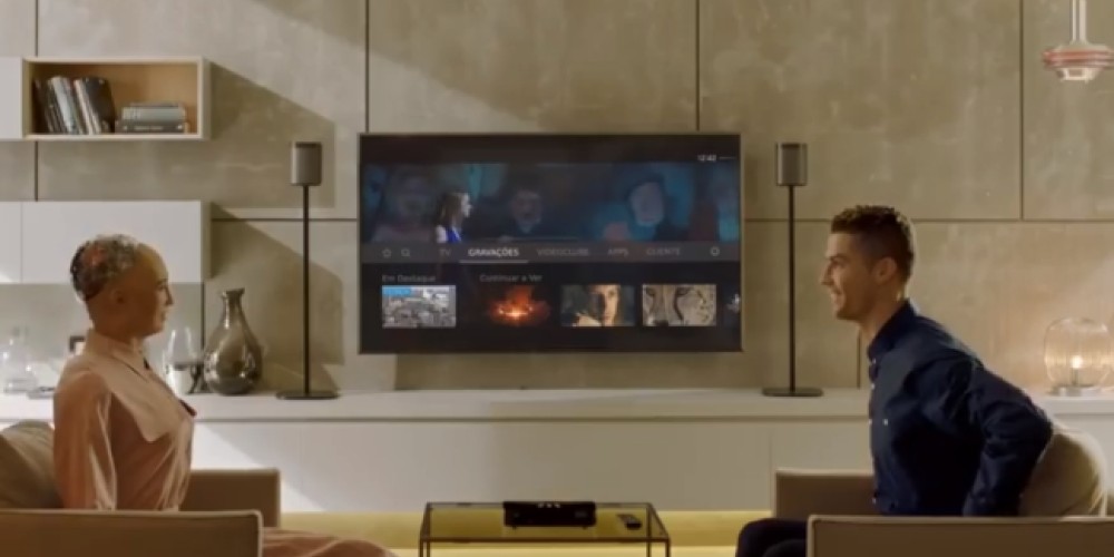 El divertido comercial de Cristiano Ronaldo con un robot inteligente