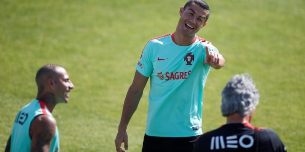 El incre&iacute;ble mural con el cual recibieron a Cristiano Ronaldo en Rusia