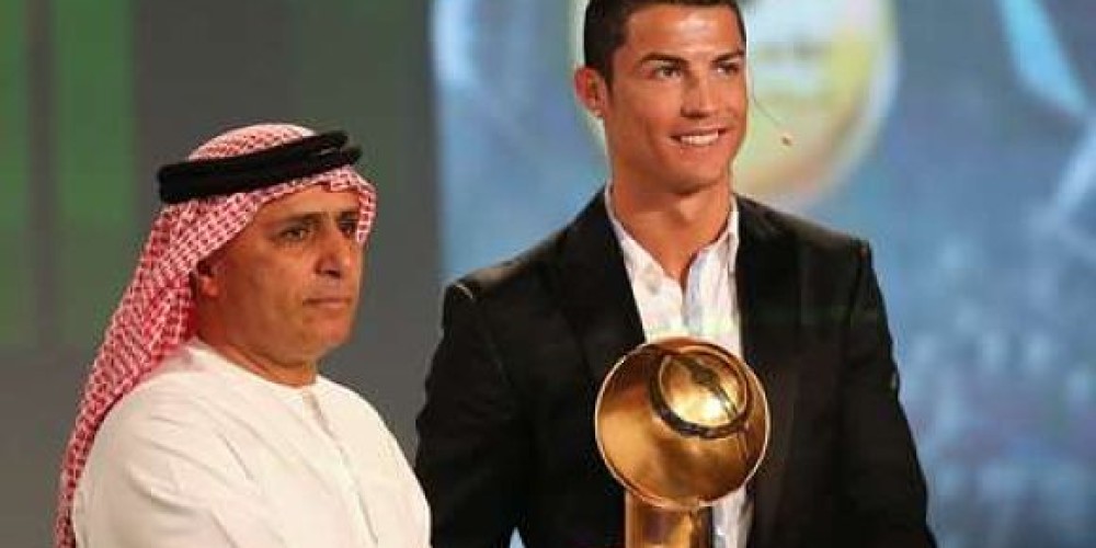 Cristiano Ronaldo recibe el Globe Soccer