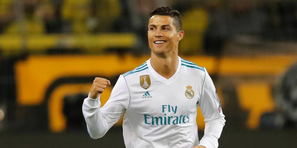 El exjugador que subasta unos botines de Cristiano Ronaldo para ayudar a su familia