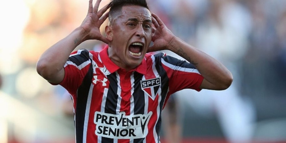 Cueva y Miller Bola&ntilde;os entre los candidatos a mejor jugador del f&uacute;tbol brasile&ntilde;o