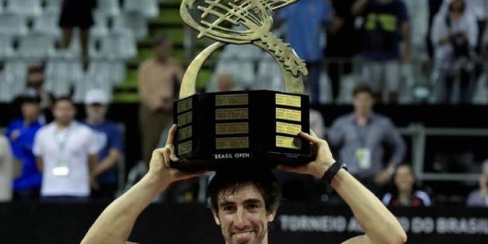 Cuevas derrotó a su compañero de dobles en un torneo que casi no tiene campeón