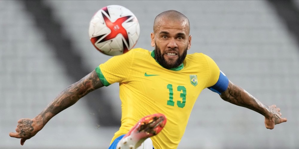 Dani Alves compr&oacute; un club de la tercera divisi&oacute;n de Portugal y podr&iacute;a ser due&ntilde;o-jugador