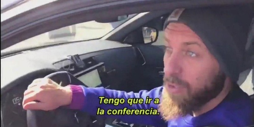 ¿Qué modelo y qué marca de auto maneja De Rossi en Argentina?