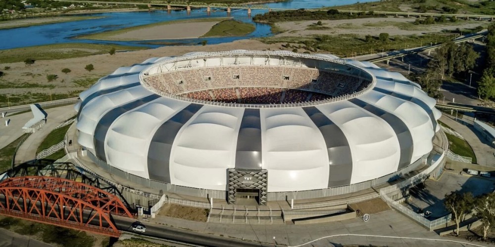 Se define el Torneo Apertura 2025: &iquest;cu&aacute;les son las diferencias entre Hurac&aacute;n y Platense?