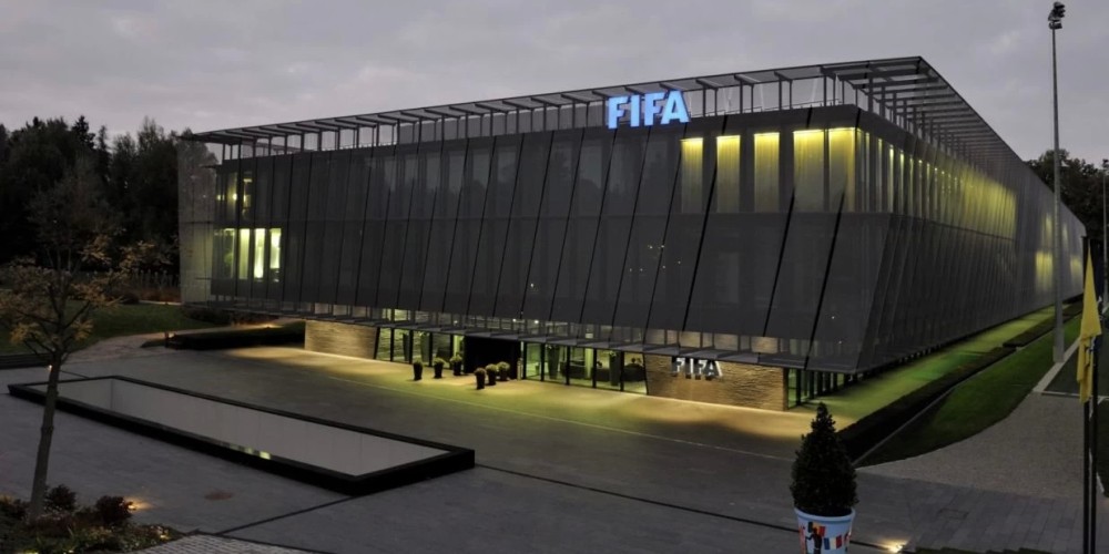 La gran demanda a FIFA que involucraría a unos 100 mil futbolistas