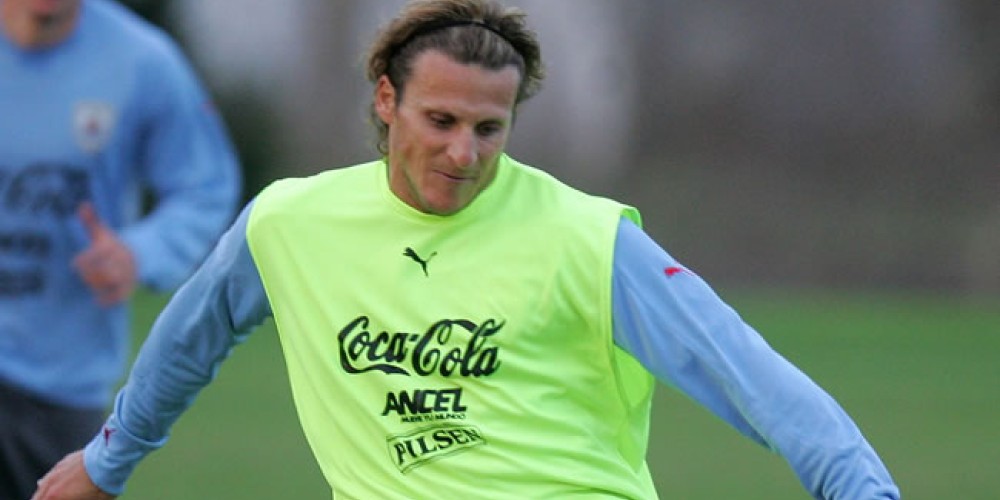 Forlán se sumó a la lucha de los jugadores uruguayos