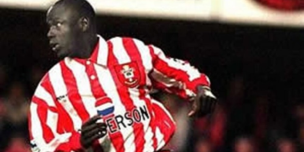 La historia de Ali Dia, el jugador amateur que disputó un partido del fútbol inglés y se convirtió en mito