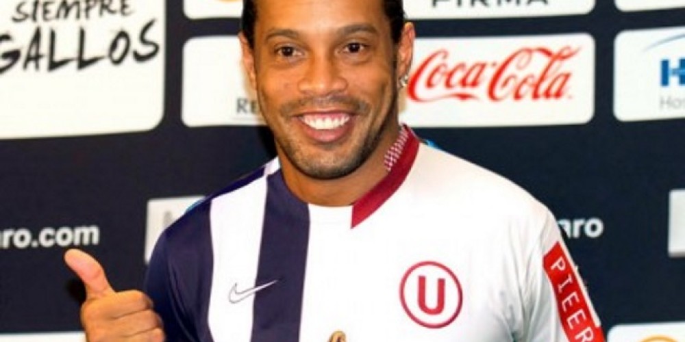 Tras jugar en Cienciano, ahora Ronaldinho podr&iacute;a hacerlo en Alianza Lima y Universitario