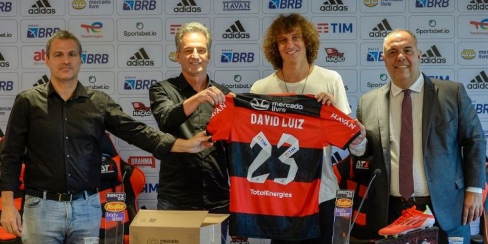 De la mano de Mercado Libre, Flamengo present&oacute; a David Luiz