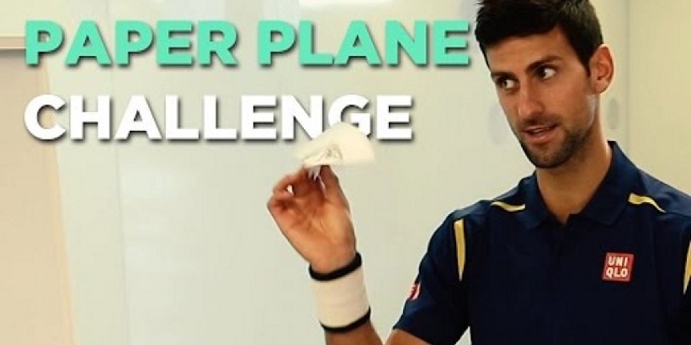 Djokovic se sumó a un divertido desafío de aviones de papel