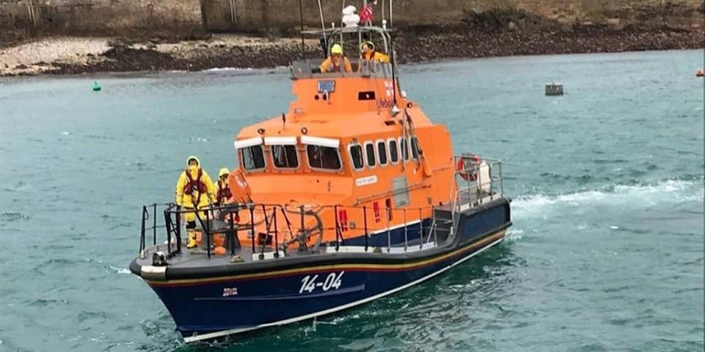 Los futbolistas que donaron para que la búsqueda siga por el piloto