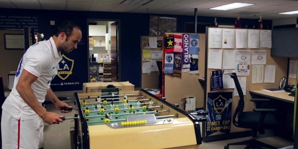 Donovan se burla de s&iacute; mismo por no estar en el Mundial