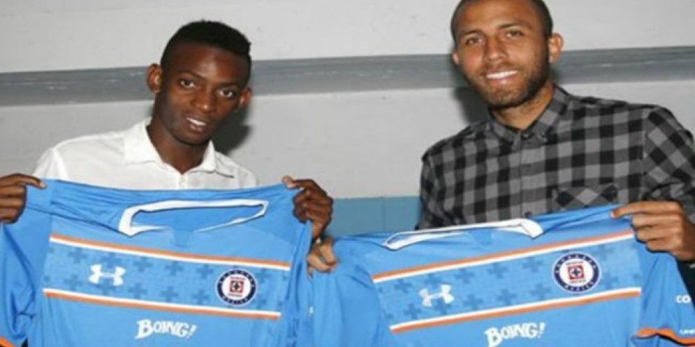 Histórico: dos futbolistas cubanos jugarán en México