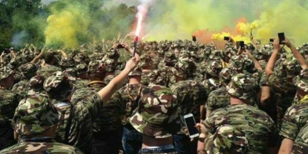 Dos mil hinchas de un club alem&aacute;n le declararon la guerra a la Federaci&oacute;n de F&uacute;tbol