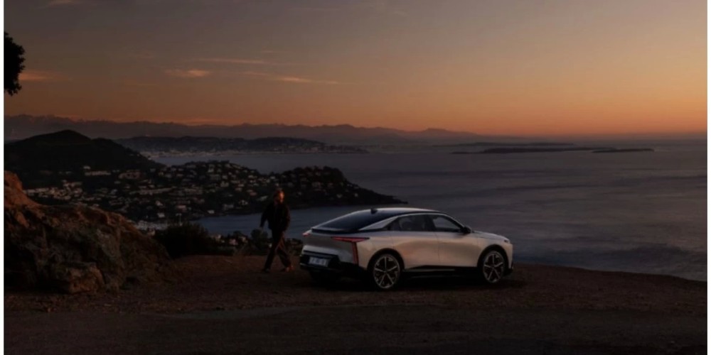 DS Automobiles presenta el ADN creativo de su Design Center