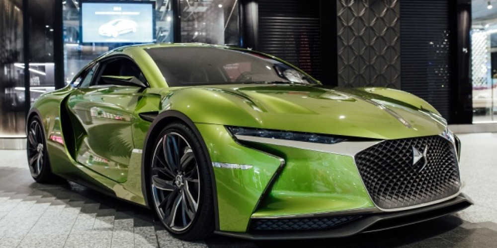 Sam Bird y el DS E-Tense en el Westfield de Londres