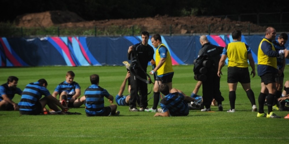 Los Teros entrenaron en doble horario y disfrutaron de un asado en Gales