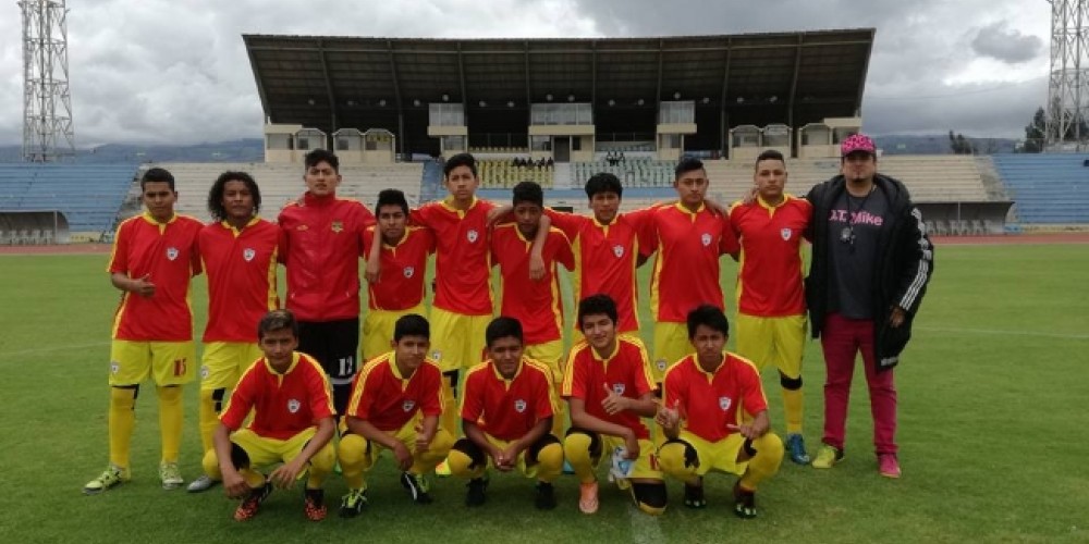 El director técnico ecuatoriano que grabará su videoclip musical en un estadio argentino