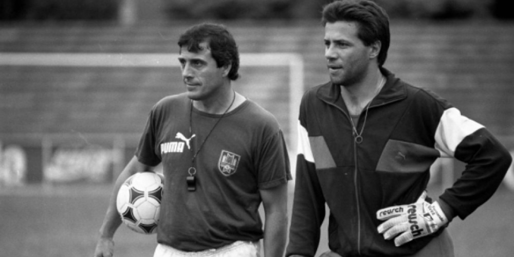 Con Tabárez a la cabeza, estos son los entrenadores con más Mundiales en su carrera