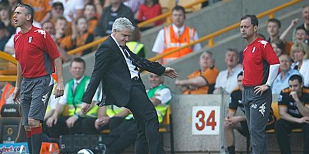 F&uacute;tbol ingl&eacute;s: los entrenadores podr&aacute;n recibir tarjetas amarillas y rojas desde esta temporada