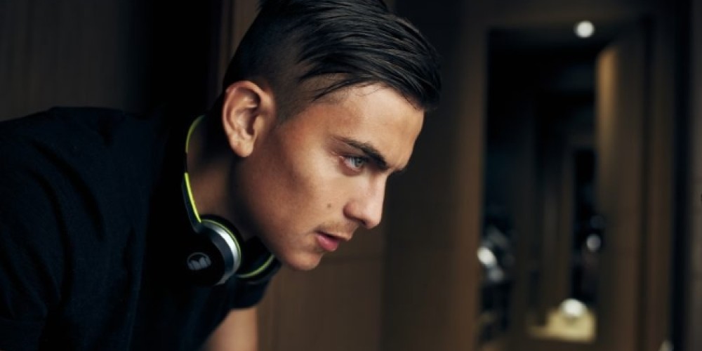 Dybala ya es la imagen de una de las principales marcas de auriculares