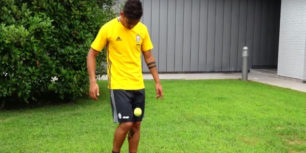 Los jugadores de la Juventus mostraron su talento con pelotas de tenis y golf