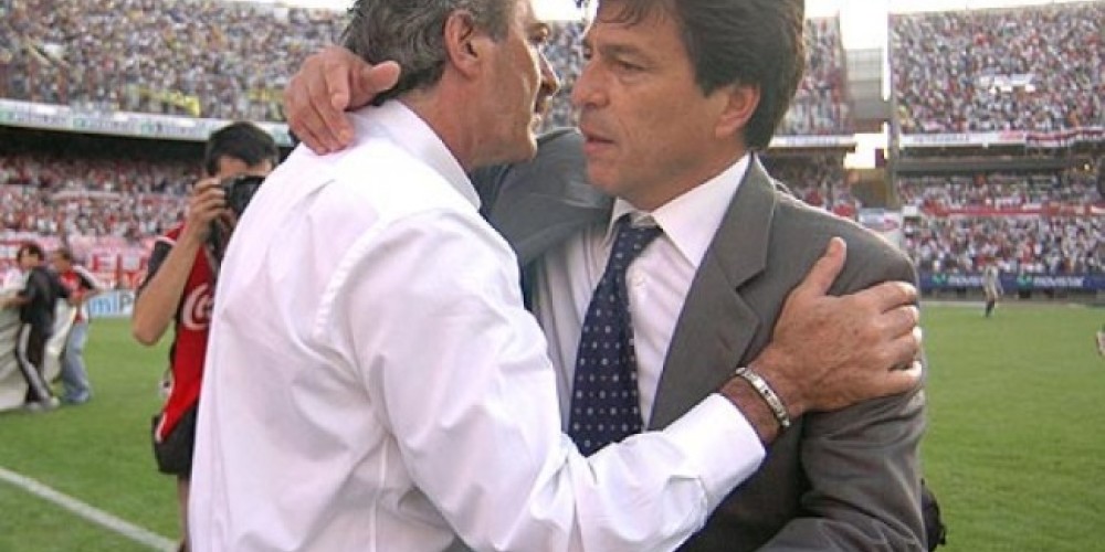 Passarella, Lavolpe y Martino candidatos para dirigir a la Selección de Ecuador