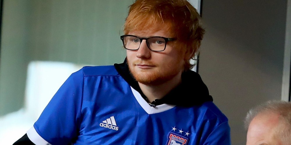 Ed Sheeran se convirtió en patrocinador del equipo del cual es hincha