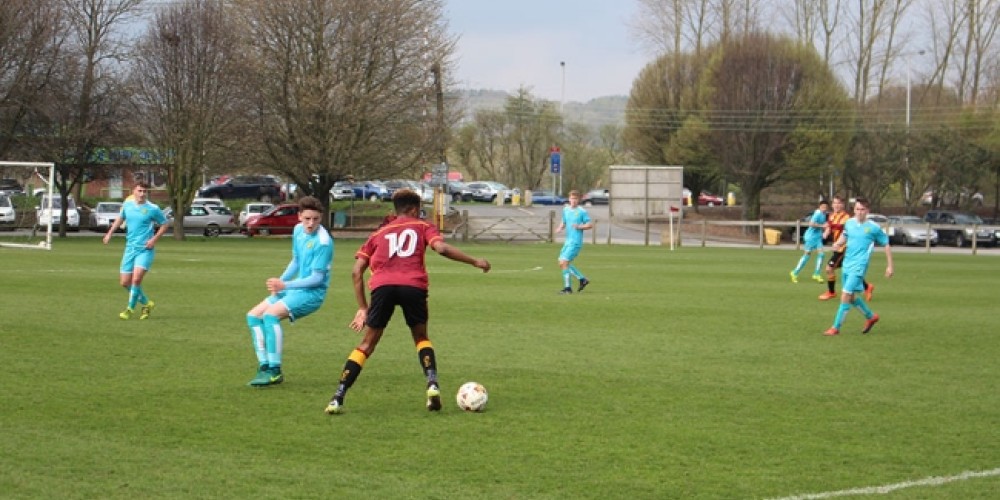 El fútbol británico y su nueva norma de incluir juveniles en los partidos