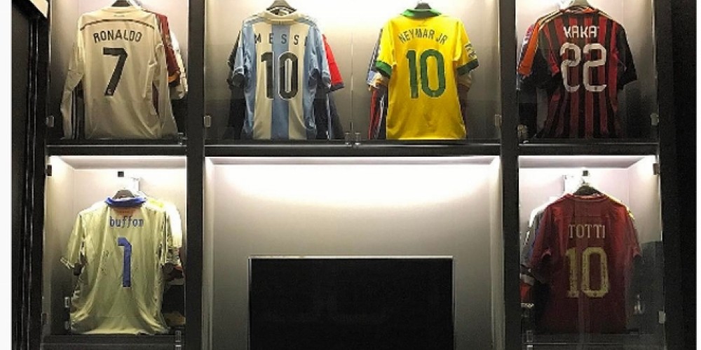 El Shaarawy y su imperdible colecci&oacute;n de camisetas