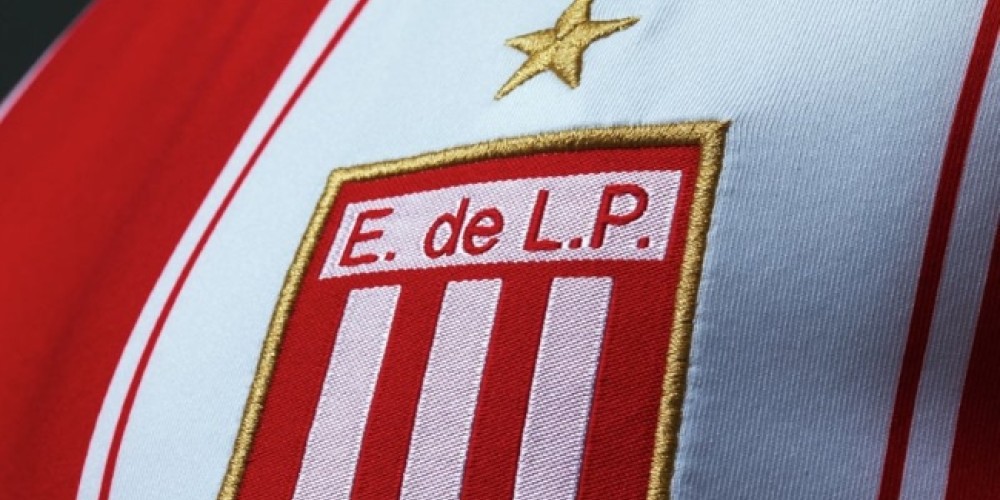 Estudiantes LP presentó de la mano de DirecTV su nueva camiseta para el 2017