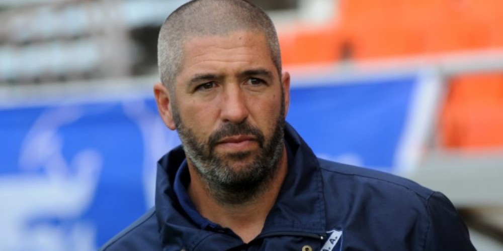 Del fútbol de Vietnam a enfrentar a Boca Juniors en la Copa TOTAL Argentina, la historia del DT de Alvarado