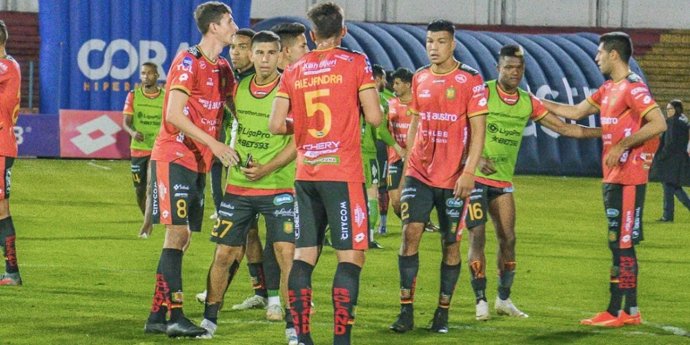 Un entrenador argentino asumi&oacute; en un equipo luego de ser elegido mediante una aplicaci&oacute;n