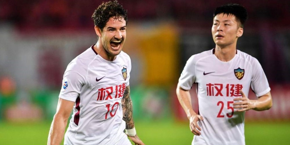 Quebró el equipo de Cannavaro, Pato y Witsel en China y abandonó el torneo