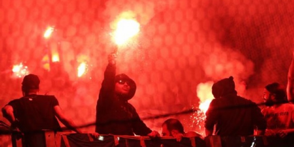 Se suspende el f&uacute;tbol en Grecia tras incendiar la casa de un &aacute;rbitro