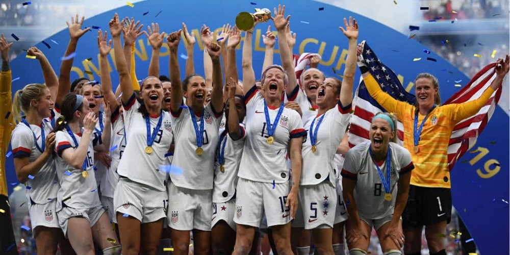La Selecci&oacute;n masculina de Estados Unidos exige que la femenina cobre m&aacute;s