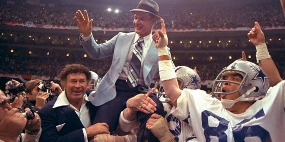 La historia del fanático que entró a 35 Super Bowls disfrazado y sin pagar entrada