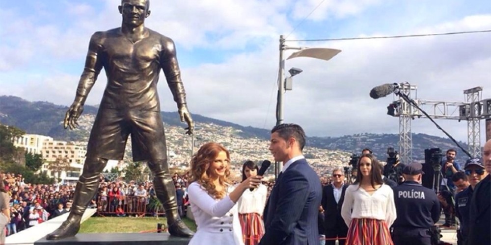 Cristiano Ronaldo inaugur&oacute; su estatua en Madeira