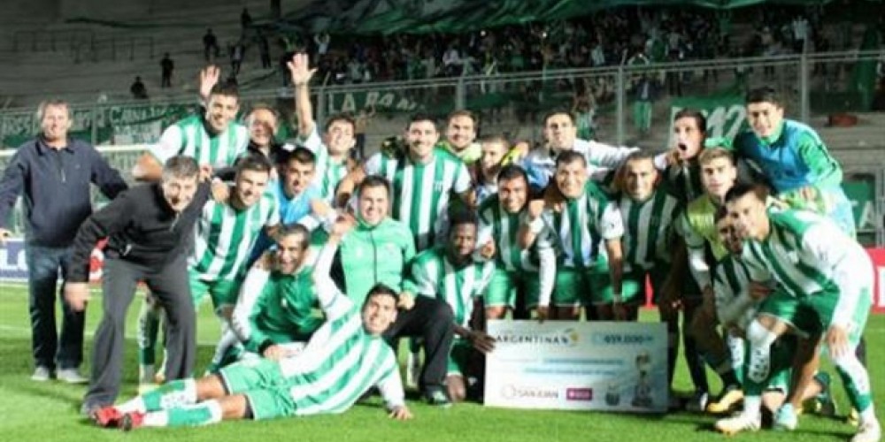 Estudiantes de San Luis, sin cobrar por seis meses, gan&oacute; 450 mil pesos en un partido